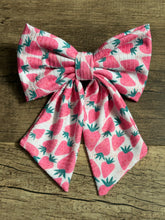Load image into Gallery viewer, Pink Strawberries
